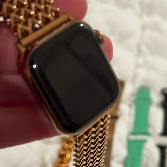 Apple Watch with Gold Band - Picture 8 of 12